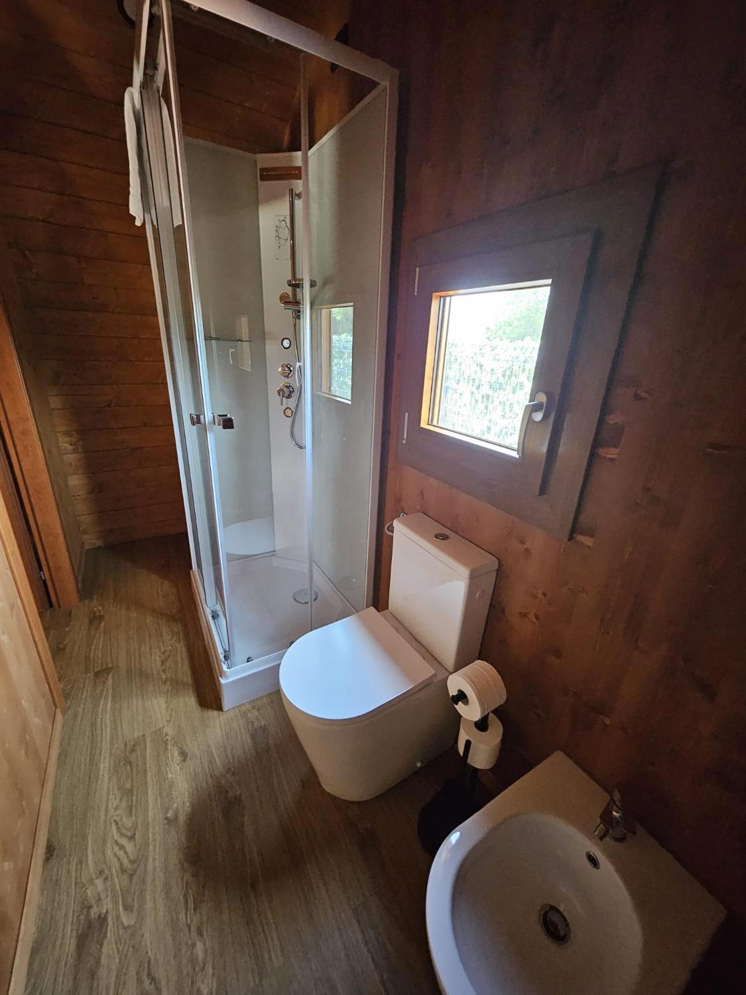 Vicolungo Glamour Lodge & Spa - Free Spa Hot Tub E Sauna Екстер'єр фото